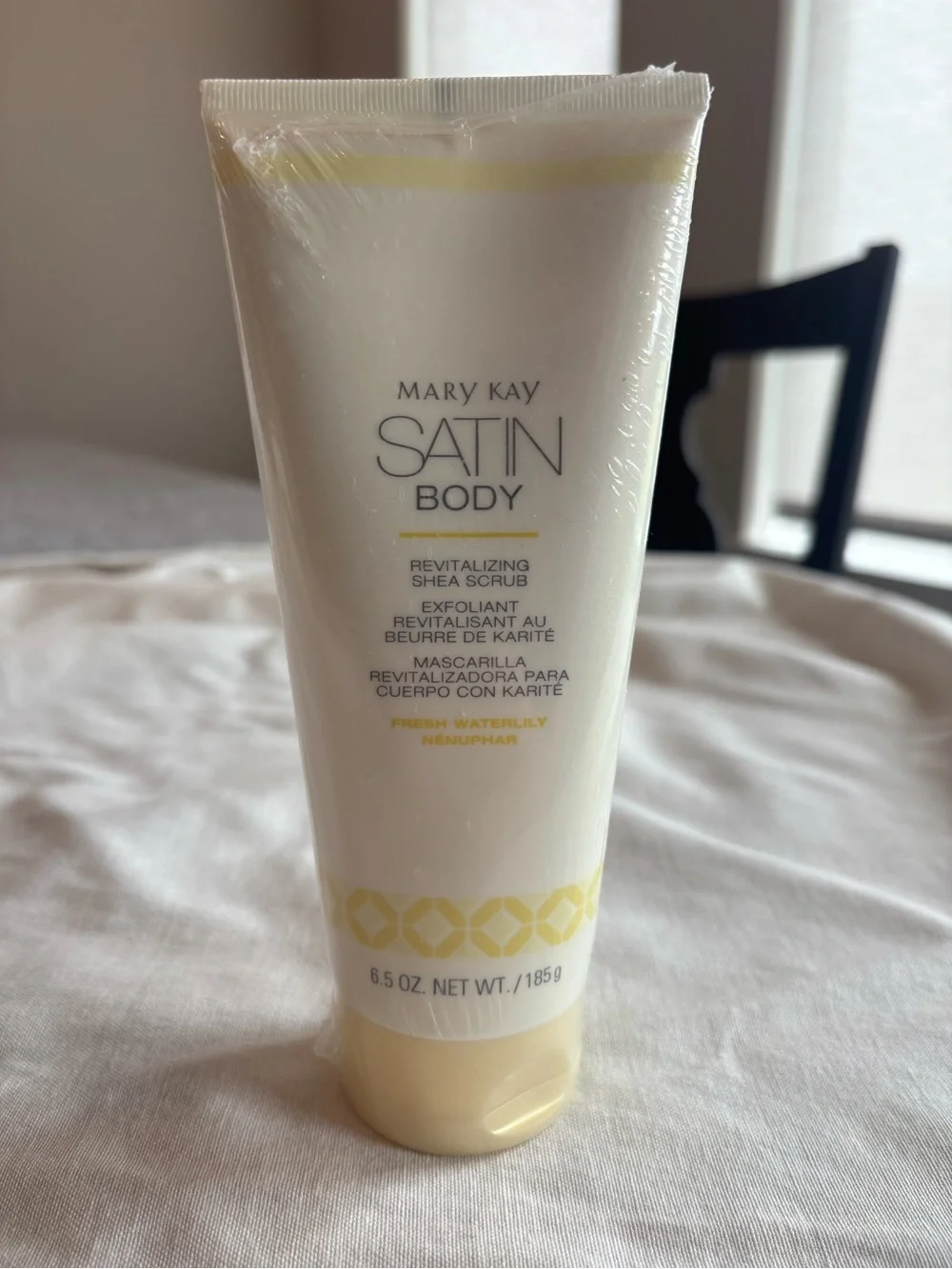 Mary Kay Satin Body Revitalizing Shea Scrub Fresh Waterlily NEW SEALED BODYCARE